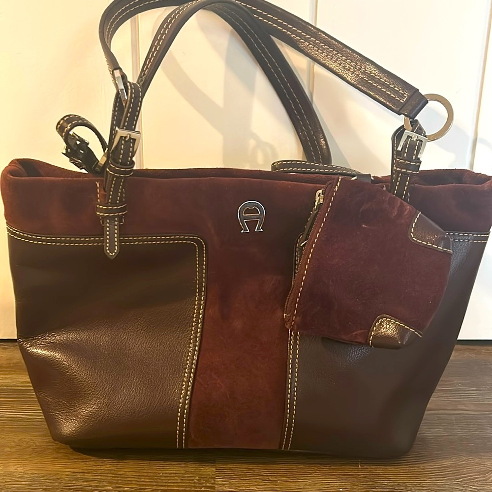 Etienne Aigner Burgundy Leather Handbag W/Matching Coin Purse
